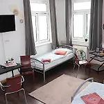 Sei Hier Gast - Klosterhof Проживание в семье Ашерслебен